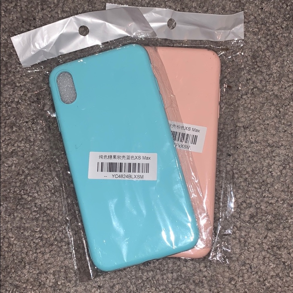 2 Iphone XS MAX PHONE CASES